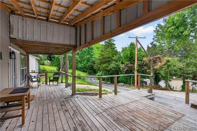 Charming 3-bedroom, 2-bath home located near the Lake of the - photo 40