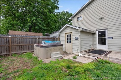 Charming 3-bedroom, 2-bath home located near the Lake of the - photo 45