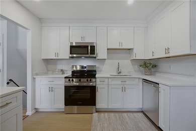 Tucked away in the heart of Portsmouth, 117 Canonchet Road - photo 12