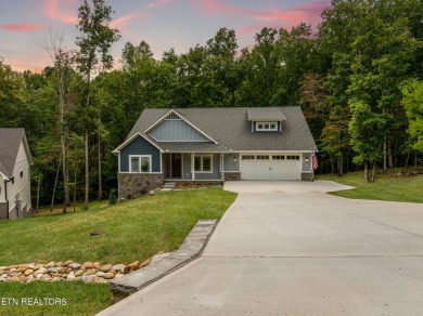 Lake Home For Sale in Crossville, Tennessee