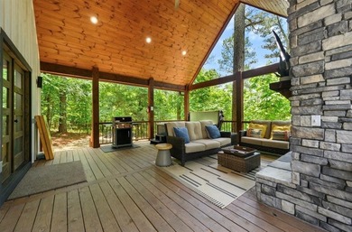 Fall in love with Highly Blessed, a beautifully designed cabin - photo 31