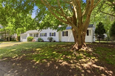 Tucked away in the heart of Portsmouth, 117 Canonchet Road - photo 31