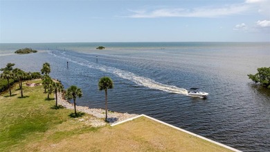 Experience luxury waterfront living in the impressive Marina - photo 50