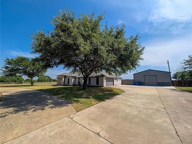 Welcome to 100 Lone Oak in Portland, Texas - a beautifully - photo 3