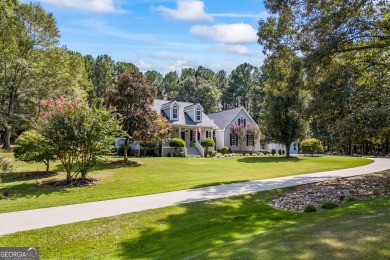 Lake Home For Sale in Lavonia, Georgia