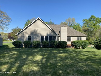 Come and view this Lake Tansi Treasure. Over 2,000 SF on Hole #9 - photo 32