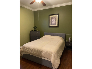 Move in ready and meticulously taken care of 3 bedroom, 2 bath - photo 6