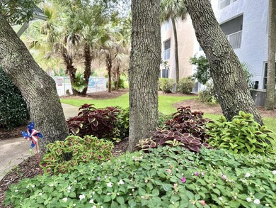 This 2-bedroom, 2-bath condo in The Florida Club blends comfort - photo 38
