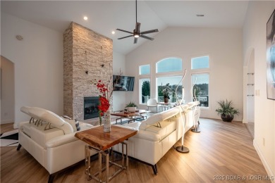Lake Townhome/Townhouse Sale Pending in Sunrise Beach, Missouri