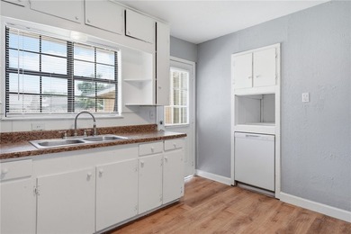 Charming and spacious 3-bedroom home offering 1,687 square feet - photo 9