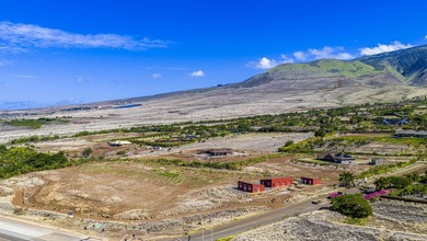 Nestled on 3.02 acres in the gated Puunoa community, 257 - photo 43