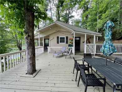 Lake Cherokee Home For Sale in Tamassee South Carolina