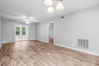 Welcome to this charming, updated 2-bedroom, 2-bathoom condo - photo 11