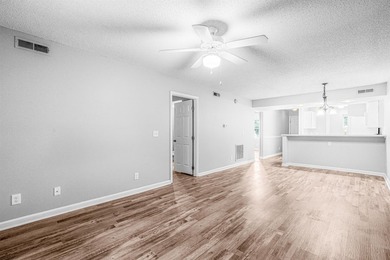 Welcome to this charming, updated 2-bedroom, 2-bathoom condo - photo 12