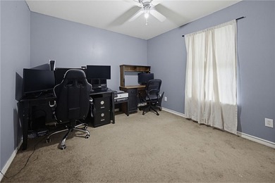 Welcome home! This adorable 3 bedroom, 2 bathroom home is - photo 15