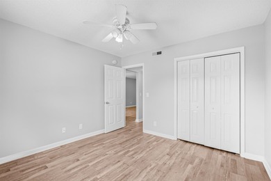 Welcome to this charming, updated 2-bedroom, 2-bathoom condo - photo 17
