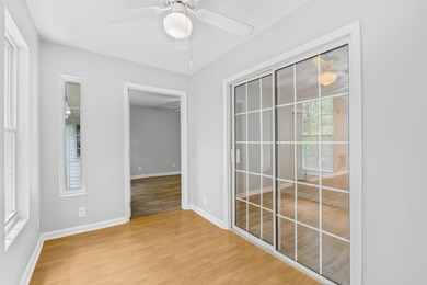 Welcome to this charming, updated 2-bedroom, 2-bathoom condo - photo 26