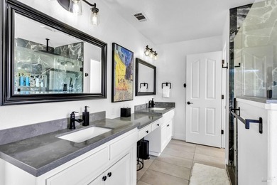Spanning over 2,900 square feet this custom home delivers three - photo 31