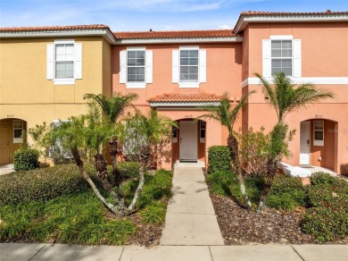 Lake Townhome/Townhouse For Sale in Kissimmee, Florida