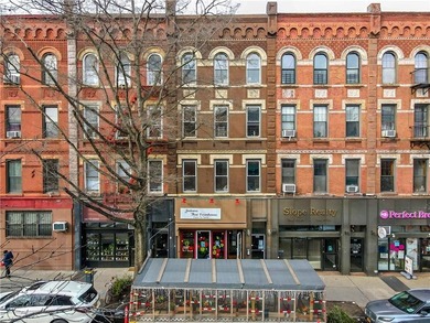Rare opportunity for end user and investors to own this incoming - photo 3
