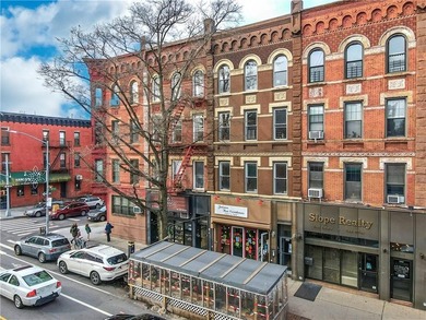 Rare opportunity for end user and investors to own this incoming - photo 4