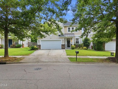 Beautiful 5-bedroom, 3-bath home with a loft in the highly - photo 2
