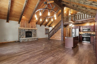 Beautifully crafted waterfront home on the Eagle River Chain - photo 13