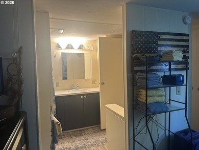 This home nestled in a 55+ park in the Harbor Hills is perfect - photo 15