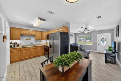 This 3-bedroom home with an additional office/den or optional - photo 5