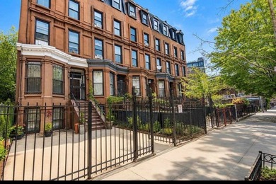 183 Lefferts Place is a rare opportunity to own a beautifully - photo 2