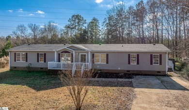 (private lake, pond, coastal) Home Active Under Contract in Travelers Rest South Carolina