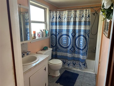 Looking for your place on the lake! This home features a large - photo 8