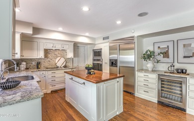 THIS HOME CAN BE PURCHASED AS A LAND-LEASE PROPERTY FOR $1,139