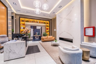 Luxury 2-bedroom, 2-bath residence in the heart of Flushing - photo 17