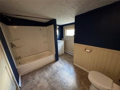 Welcome to this charming ranch-style home in Oswego, NY, ideally - photo 18