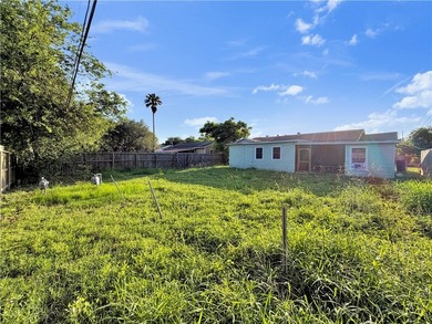 Charming, newly remodeled home available in the Windsor Park - photo 21