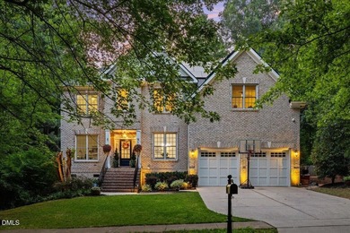 Luxury is easy to find. Privacy, character, and a backyard that - photo 9