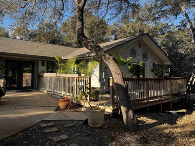 Lake LBJ Home For Sale in Kingsland Texas