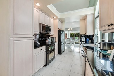Enjoy sweeping views of Golf Course perfect for golf enthusiasts - photo 19