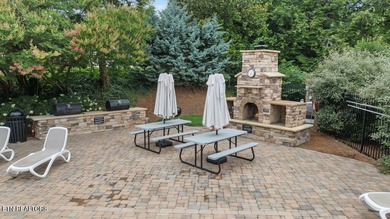 STYLISH SEQUOYAH HILLS CONDOMINIUM. Fresh and awaiting your - photo 22