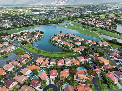 Welcome to this beautifully maintained 4-bedroom, 3-bathroom - photo 24