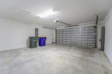 Beautiful updated 4 bedroom home in a gated community. New - photo 25