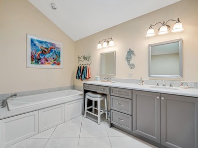 Enjoy sweeping views of Golf Course perfect for golf enthusiasts - photo 26