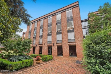 STYLISH SEQUOYAH HILLS CONDOMINIUM. Fresh and awaiting your - photo 38