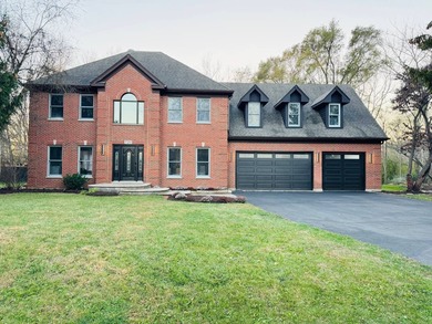 Highwood Lake Home For Sale in Island Lake Illinois