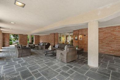 STYLISH SEQUOYAH HILLS CONDOMINIUM. Fresh and awaiting your - photo 42