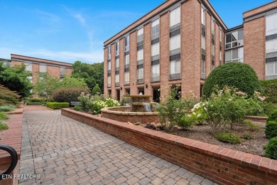 STYLISH SEQUOYAH HILLS CONDOMINIUM. Fresh and awaiting your - photo 44