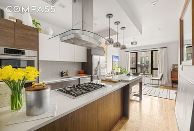 Bushwick Penthouse Duplex Bright 3BD/2BA with Private Rooftop - photo 4