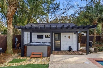 Beautifully landscaped ranch-style pool home located in the - photo 4