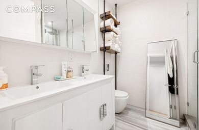 Bushwick Penthouse Duplex Bright 3BD/2BA with Private Rooftop - photo 8